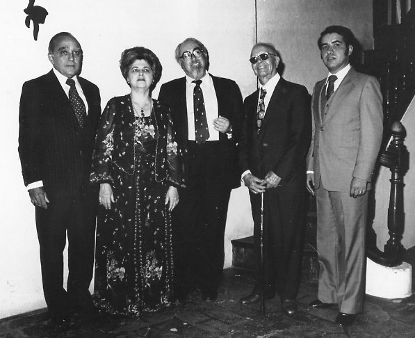 Participantes en la premiación del Certamen de Danzas de 1979